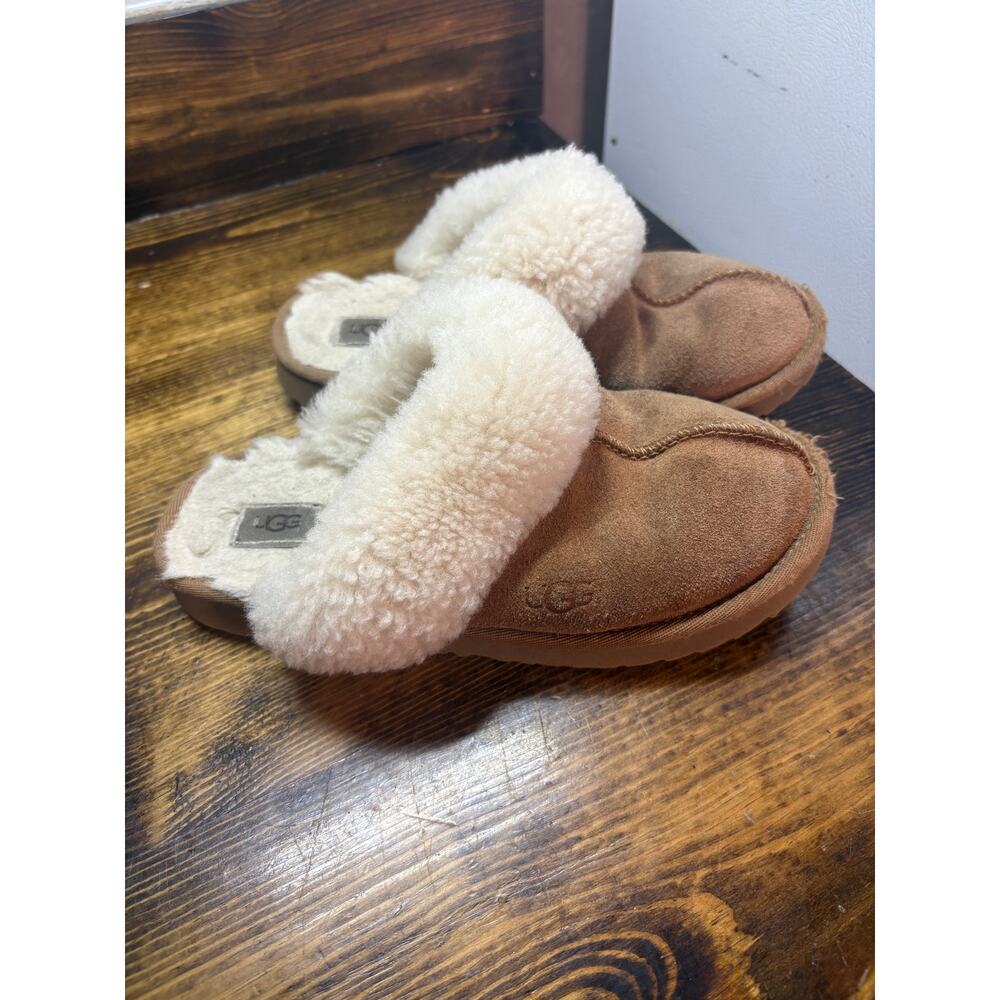Ugg Brown Slippers Size 4‎